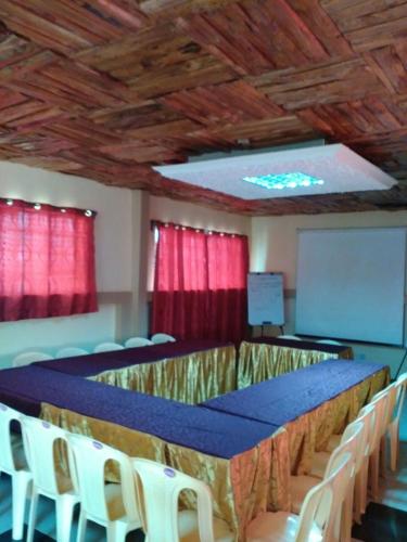 Salas de reuniones, The Coconut Palm Hotel in Nyeri