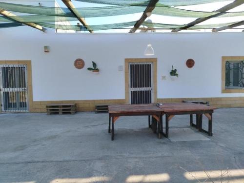 Messere Oronzo Farmhouse , Relaxation in Salento, Sleeps 6 in Sternatia