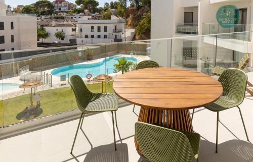 Jardines de Barrameda 2D, Terraza, garaje y piscina by Sanlúcar Housing