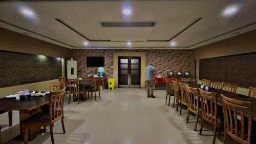 Restoranas, Panoramic Hotel in Lahorė