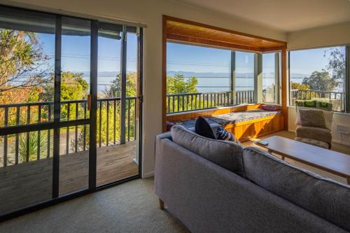 Sea La Vie - in Sunny Nelson in Atawhai