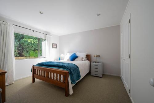 Sea La Vie - in Sunny Nelson in Atawhai