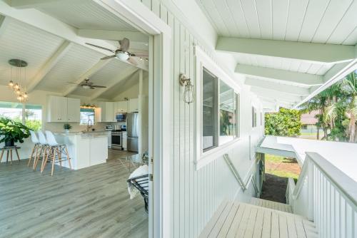 Akaka Falls 6BR Ocean View Retreat with Hot Tub in Honomu (HI)