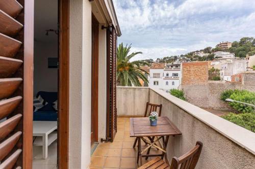 Apartamento en el centro de Tossa de Mar con parking y piscina