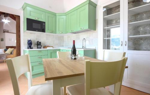 Kitchen, Stunning Home In Valle Dell'angelo in Laurino