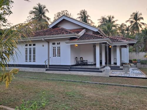 Jardín, ADS Villa Haldanduwana in Haldanduwana West