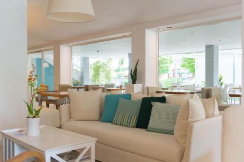 Hotel Prestigio - image 12