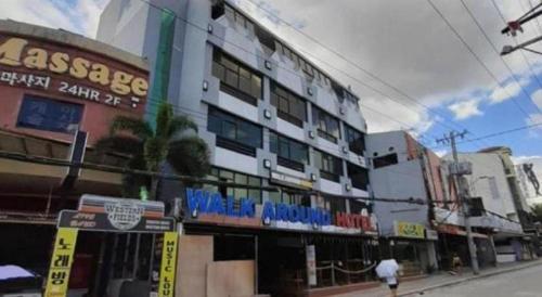 Walk Around Hotel, Mabalacat