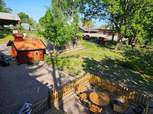 Tolvmansgården (Tolvmansgarden) in Enköping