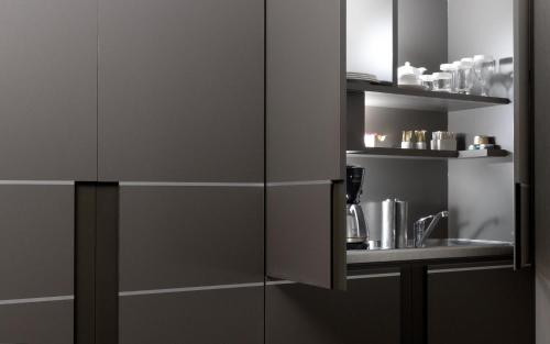 Holiday Suites - image 14