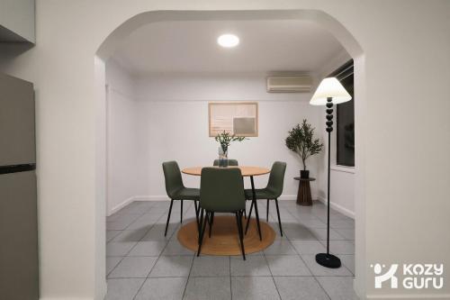KozyGuru | Broadmeadows | Cozy Home Near Airport in Campbellfield