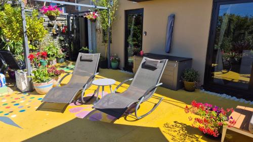 Brighton Garden Boudoir, Free Parking, animals welcome on request for a daily fee in Woodingdean