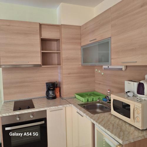 July Morning Seaside Resort Apt A06 in Каварна