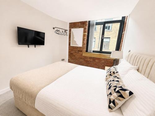 Comfortable 2BR Flat - Bradford City Centre Stay in Bolton and Undercliffe