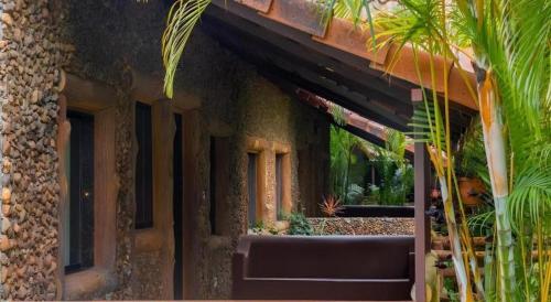 Shangri-La Jungle Village Resort in Mollem