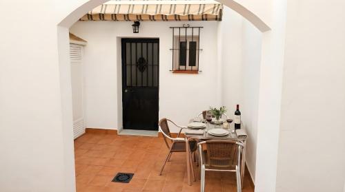 Apartamento Con aire acondicionado y patio ideal para mascosta Solo alquilamos familias y parejas
