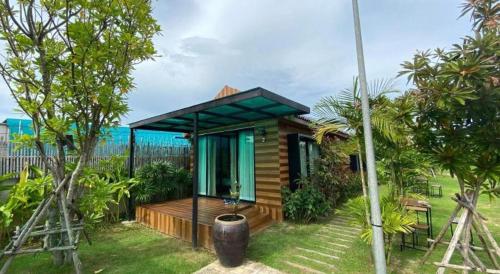 This Phe Resort in Phe