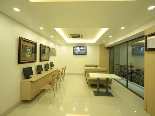 洪聪酒店 (Hung Cuong Hotel) in 朱笃(安江)