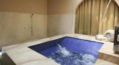 Her Home Spa Motel in Xinying District