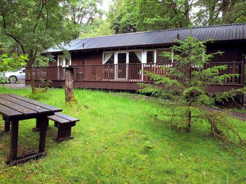 Liever Cabin (2 bedrooms) – NO hot tub, Wi-Fi (extra charge)