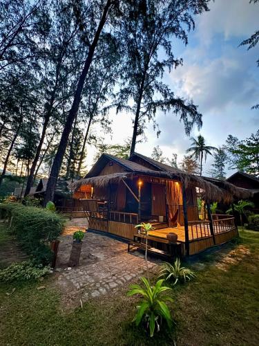Eco Lanta Hideaway Beach Resort in Koh Lanta