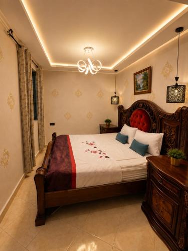 Luxury Moroccan-Style Apartment with Elegant Interiors - image 3