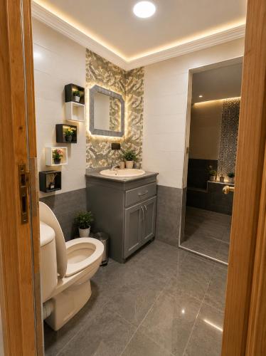 Luxury Moroccan-Style Apartment with Elegant Interiors - image 4