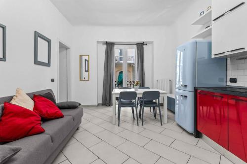New Three-Room Apartment & Family, Chinatown Milan