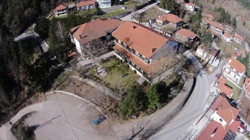 Country Club Hotel & Suites - image 6