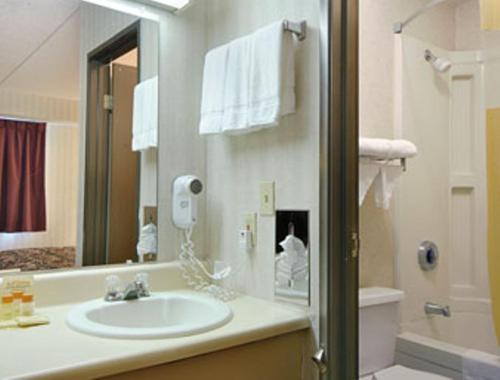 Days Inn by Wyndham Pittsburgh-Harmarville in Harmarville, USA