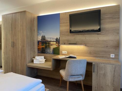 1 queen bed