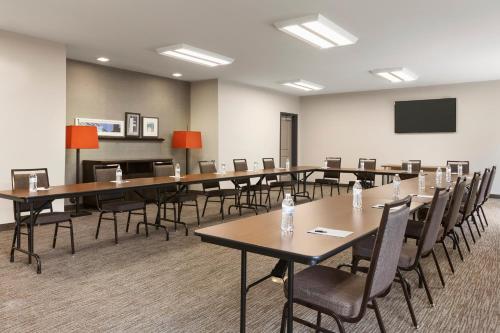 Country Inn & Suites by Radisson, Smithfield-Selma, NC