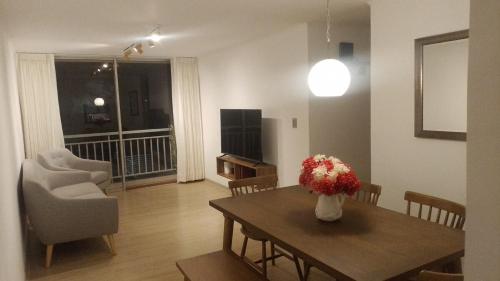 II HERMOSO Y CENTRICO CERCA INEN 2 DO PISO CON PATIO MIRAFLORINO Y BALCON 5 Min MIRAFLORES