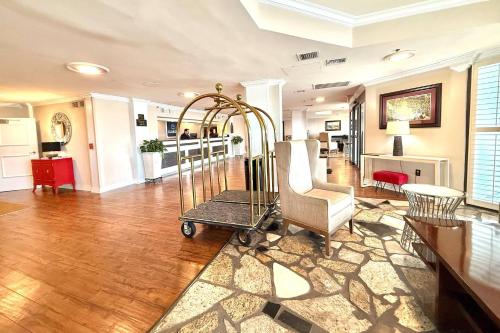 로비, Clarion Hotel & Suites in 메타리 (LA)