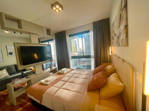 Monroe Urban Apart