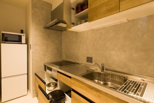 Olympic Inn Azabu near Kimichan Statue