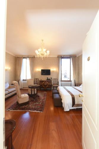 40.17 SAN MARCO - image 6