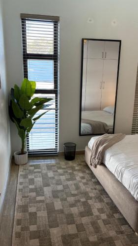 UrbanLink cozy stay - image 5