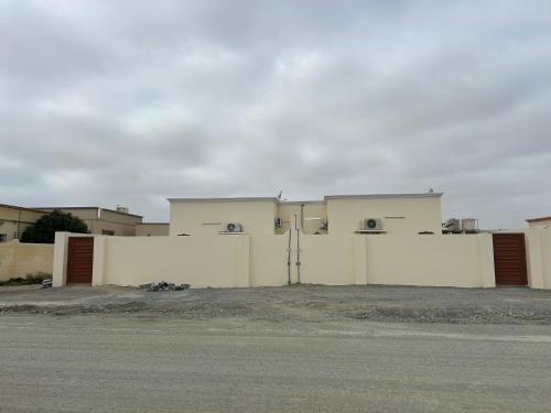 جزيرة مصيرة in Hilf