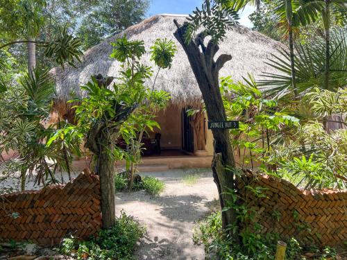 Gili Asahan Eco Lodge & Restaurant 2