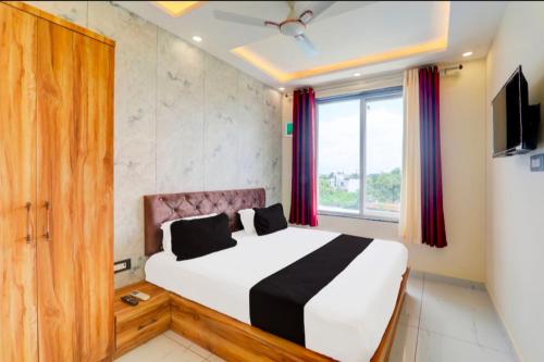 Hotel manyam palace in Gorakhpur