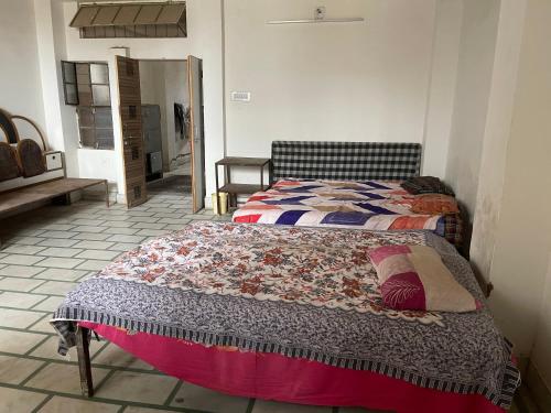 Khatri Home Stay in Μπικανέρ