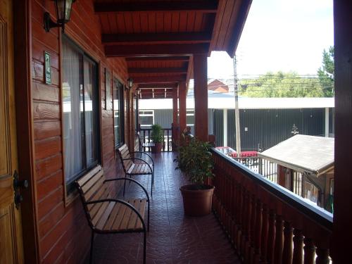 Terrazzo/balcone, Apart-Hotel Colonia-Konigsberg UBICADO COSTADO TERMINAL BUSES, RIO CALLE CALLE CARABINEROS DEPARTAME in Valdivia