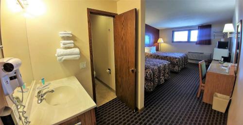 Red Carpet Inn - Windom