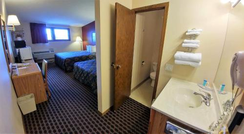 Red Carpet Inn - Windom