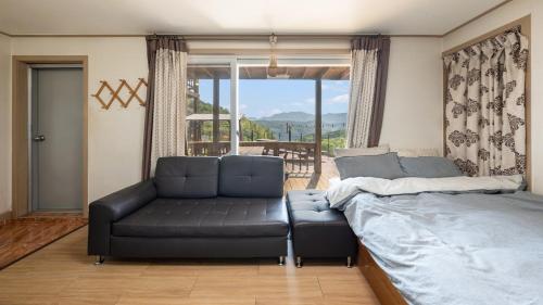 1 double bed