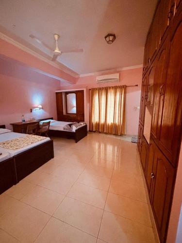 Tvm stays - image 3