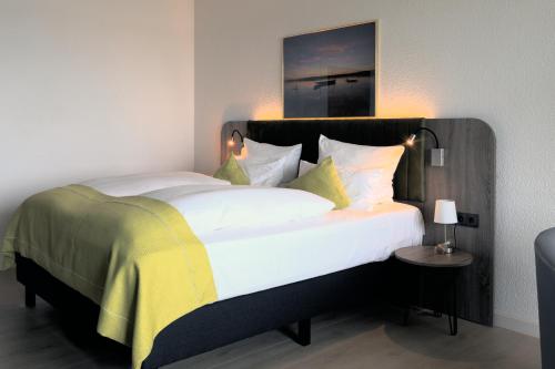 1 twin bed