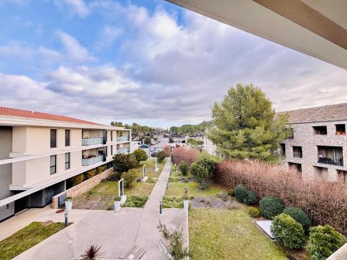 Exterior view, L'heliade, Parking, Terrasse, AC in Castelnau-le-Lez