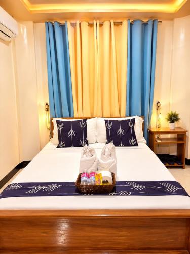 Buena's Haven Travelodge Room Type - Standard Double Room